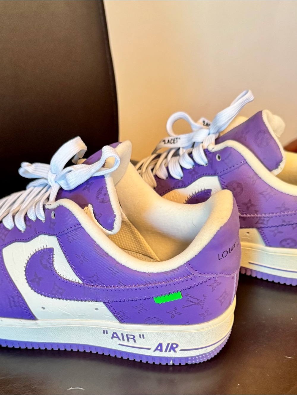 Men’s sneakers size 9.5 - Picture 2 of 6